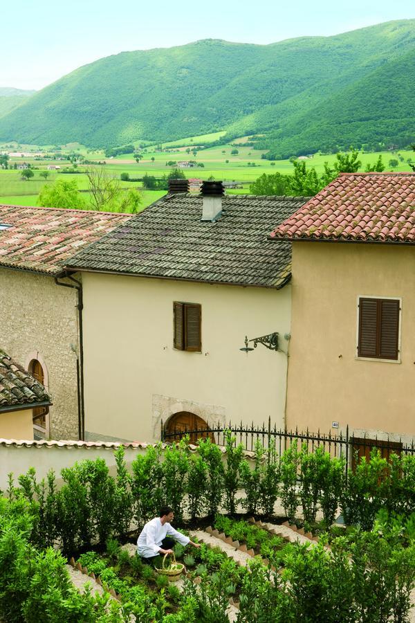 Relais&Chateaux Palazzo Seneca Norcia Exterior foto